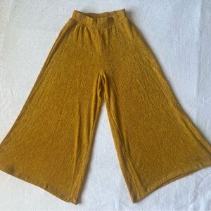 Woman’s Mustard Wide-Leg Pants